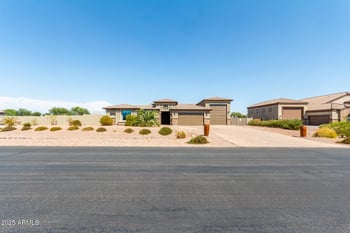 6523 135th Dr, Glendale, AZ 85307