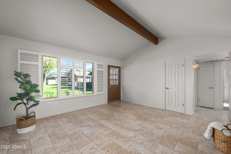 6524 Newberry Rd #B, Tempe, AZ 85283