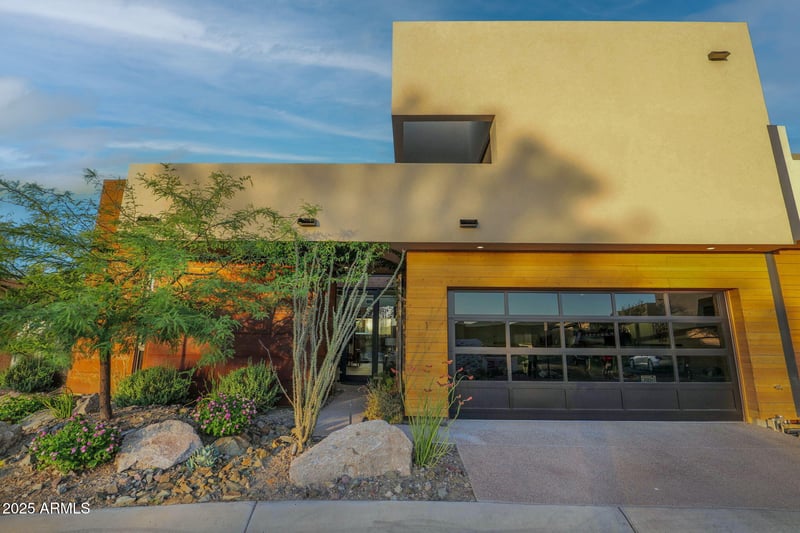 6525 Cave Creek Rd #1, Cave Creek, AZ 85331