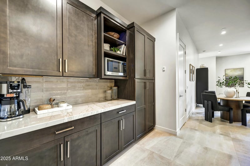 6525 Cave Creek Rd #201, Cave Creek, AZ 85331