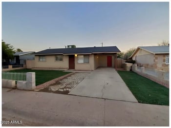 6525 Peck Dr, Glendale, AZ 85301