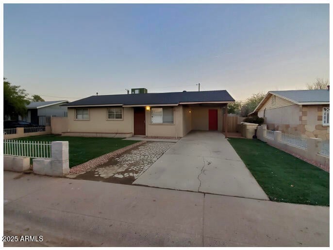 6525 Peck Dr, Glendale, AZ 85301