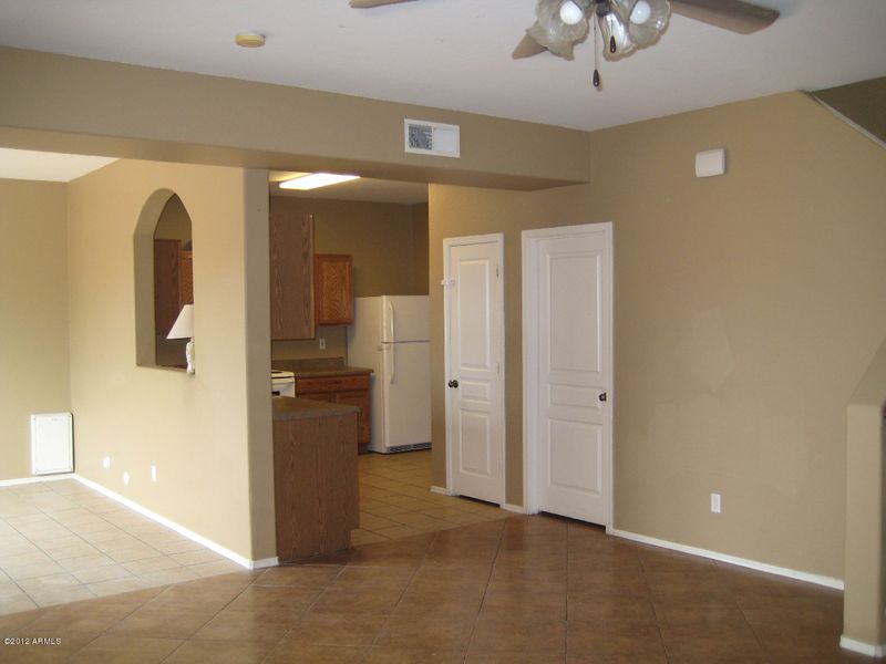 6526 S 10th Dr, Phoenix, AZ 85041