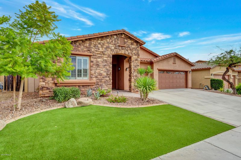 6526 W Bent Tree Dr, Phoenix, AZ 85083