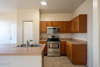 6526 Monroe St, Phoenix, AZ 85043