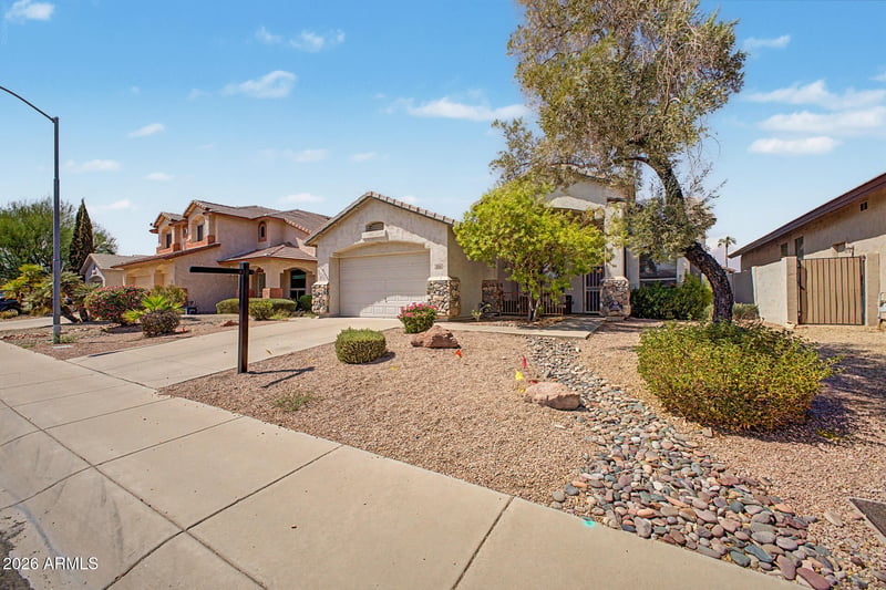 6526 W Oraibi Dr, Glendale, AZ 85308