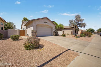 6526 Oraibi Dr, Glendale, AZ 85308