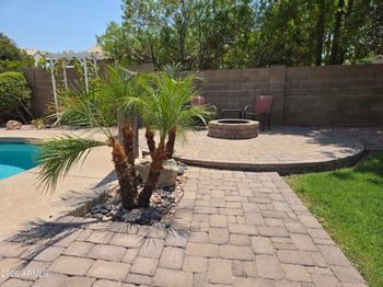 6527 Regina St, Mesa, AZ 85215