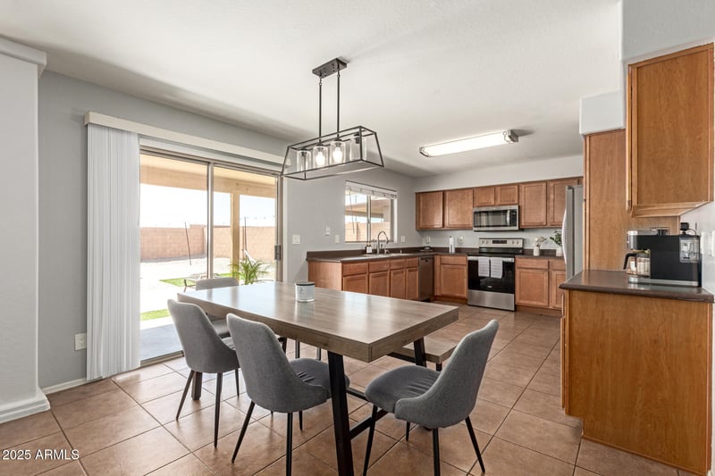 6528 258th Dr, Buckeye, AZ 85326