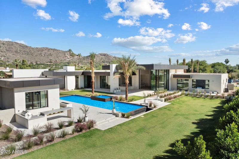 6528 60th St, Paradise Valley, AZ 85253