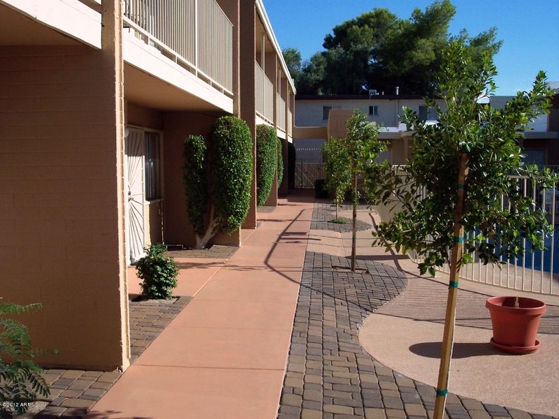 6528 N 17th Ave, Phoenix, AZ 85015