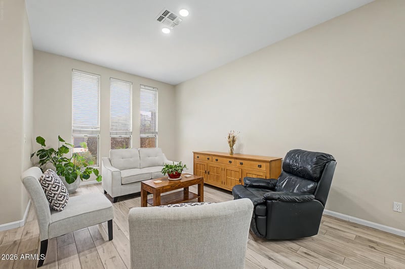 6528 Via Montoya Dr, Glendale, AZ 85310