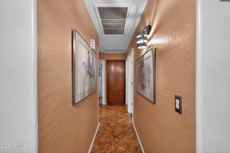 653 S Esmeralda --, Mesa, AZ 85208