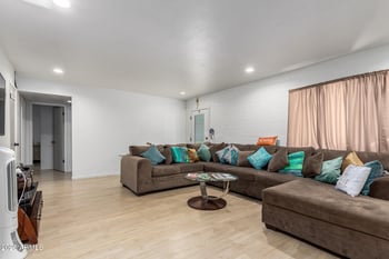 6530 12th St #10, Phoenix, AZ 85014