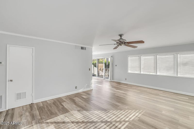 6530 12th St #13, Phoenix, AZ 85014