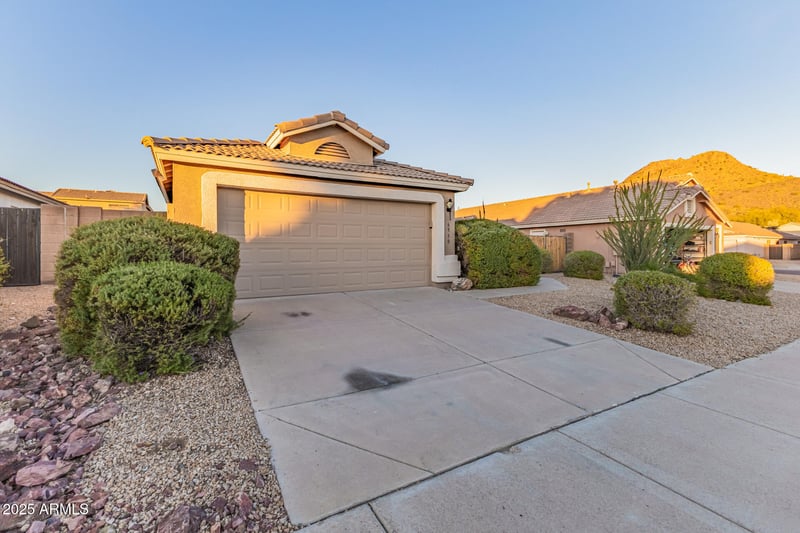 6530 Prickly Pear Trl, Phoenix, AZ 85083