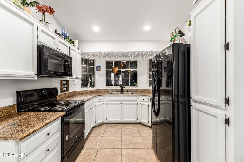 6530 North Ln, Glendale, AZ 85302