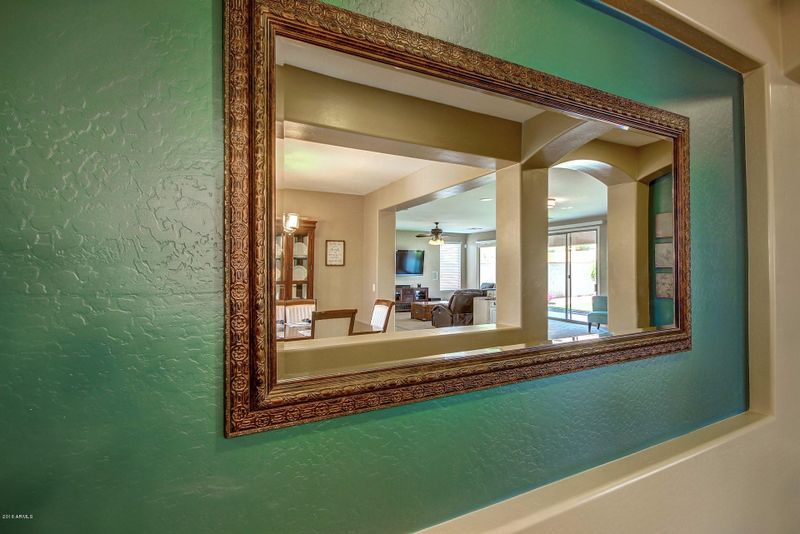 6530 W Silver Sage Ln, Phoenix, AZ 85083