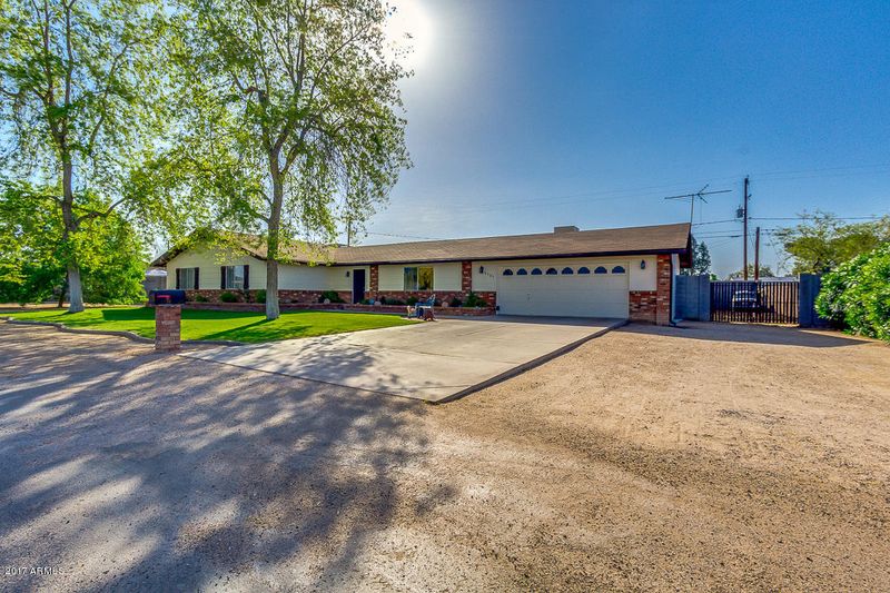 6531 E Holly Dr, Mesa, AZ 85215