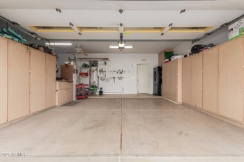 6531 Schmidt St, Glendale, AZ 85308