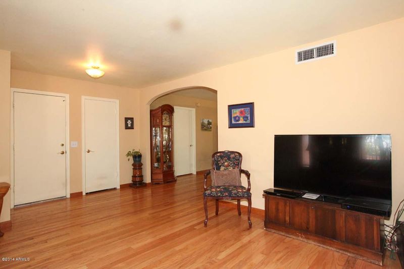 6532 S Mckemy St, Tempe, AZ 85283