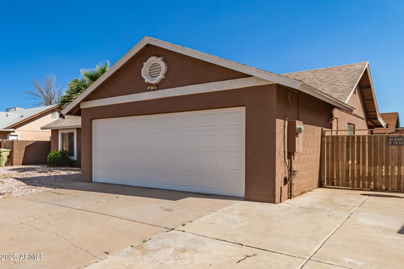 6533 71st Ave, Glendale, AZ 85303