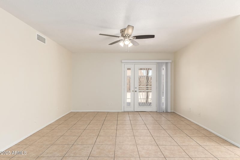 6533 71st Ave, Glendale, AZ 85303