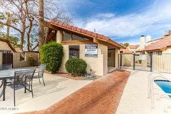 6533 7th Ave #16, Phoenix, AZ 85013