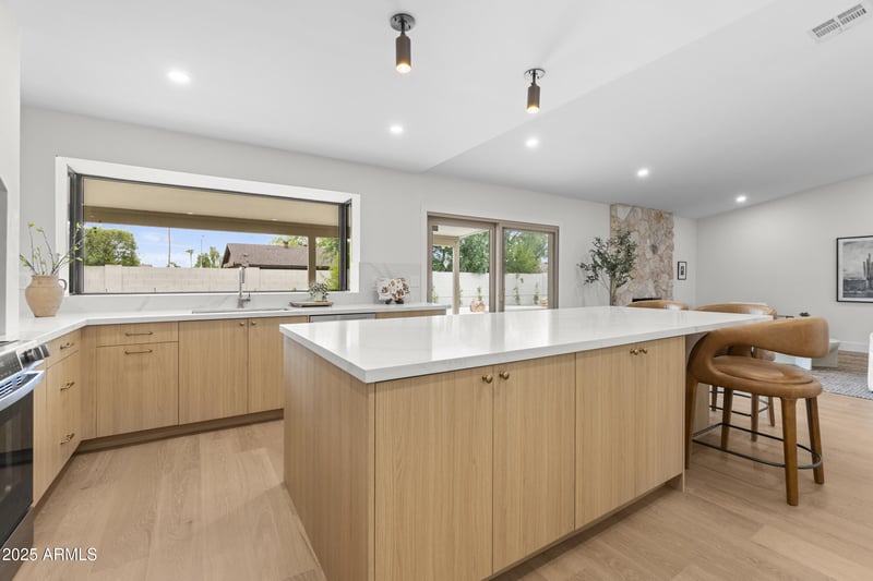 6533 Kelton Ln, Scottsdale, AZ 85254