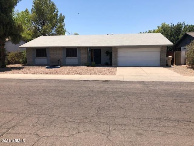 6533 W Phelps Rd, Glendale, AZ 85306