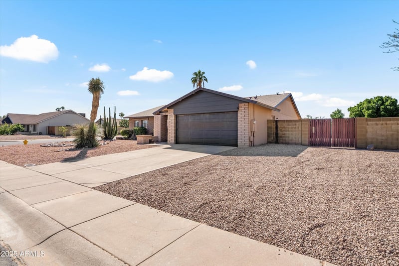 6534 Marilyn Ann Dr, Tempe, AZ 85283
