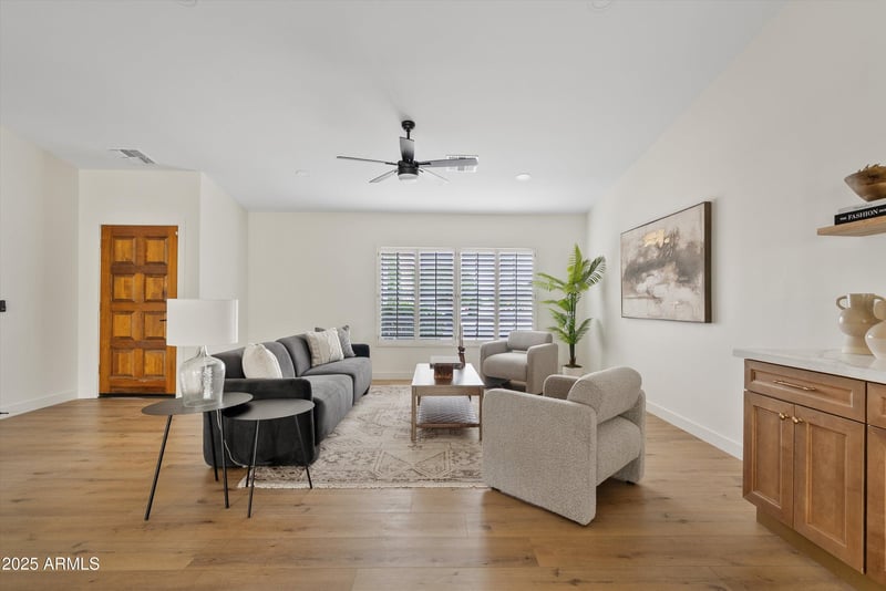 6534 Marilyn Ann Dr, Tempe, AZ 85283