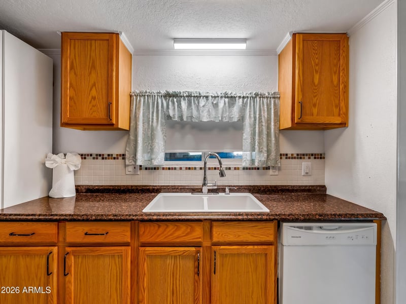 6534 W Sunnyslope Ln, Glendale, AZ 85302