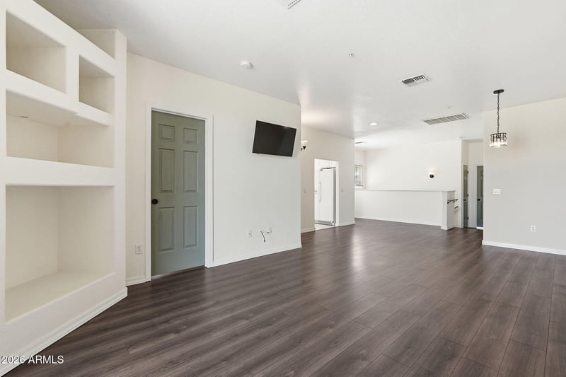 6535 Superstition Springs Blvd #221, Mesa, AZ 85206