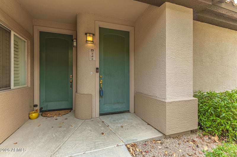 6535 Superstition Springs Blvd #242, Mesa, AZ 85206