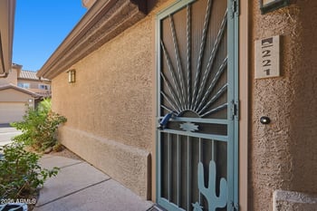 6535 Superstition Springs Blvd #221, Mesa, AZ 85206