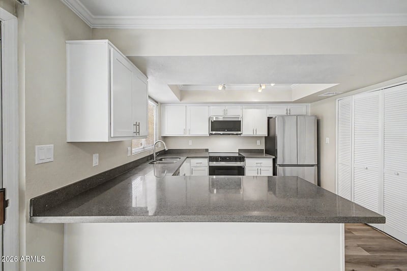 6536 N 43rd Ave, Glendale, AZ 85301