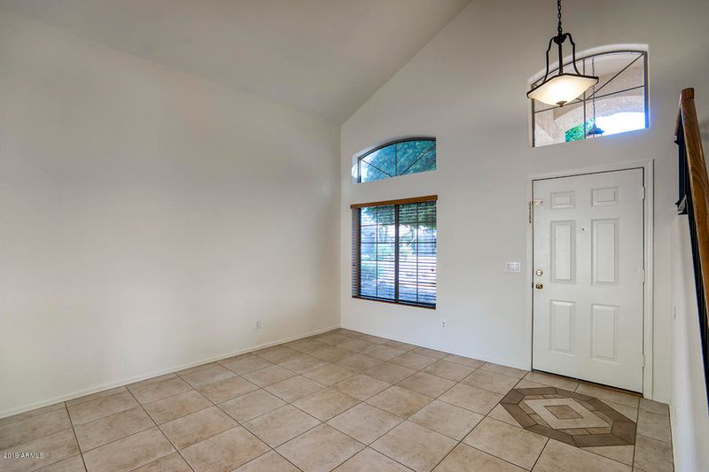 6536 W Saddlehorn Rd, Phoenix, AZ 85083