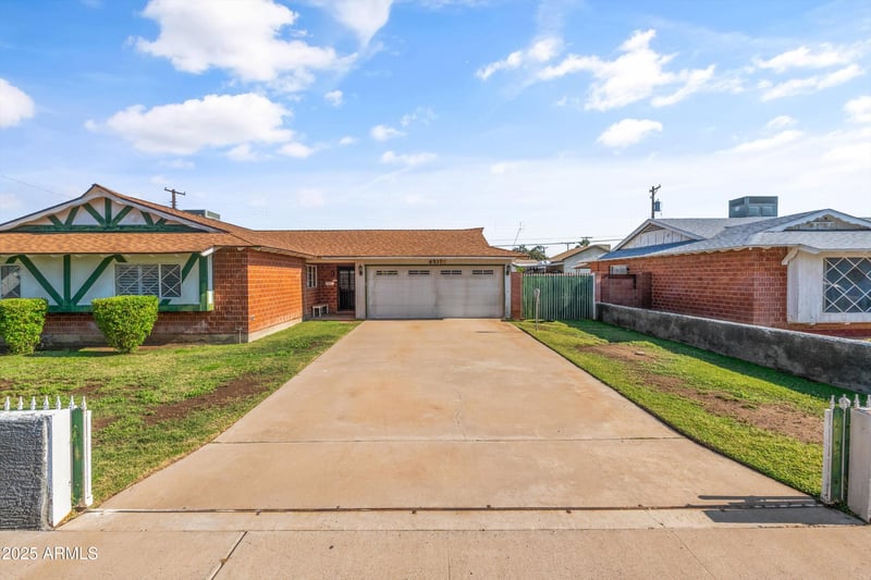 6537 41st Dr, Phoenix, AZ 85019