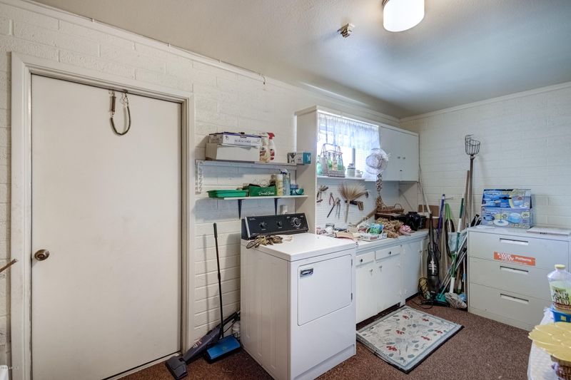 6537 E Ellis St, Mesa, AZ 85205