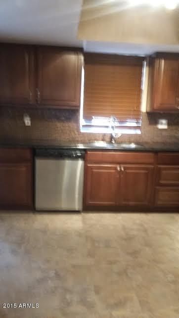 6537 N 61st Dr, Glendale, AZ 85301