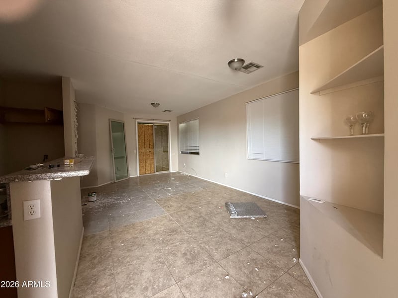 6537 S 15th Dr, Phoenix, AZ 85041