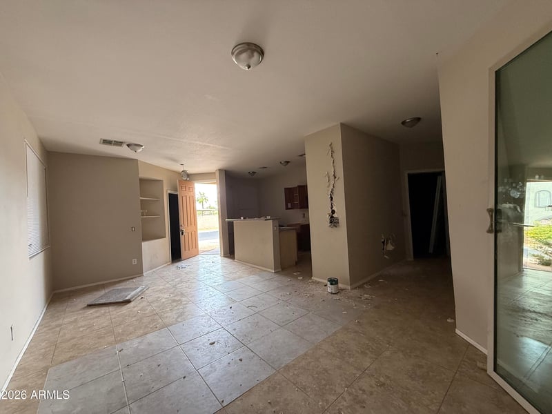 6537 S 15th Dr, Phoenix, AZ 85041