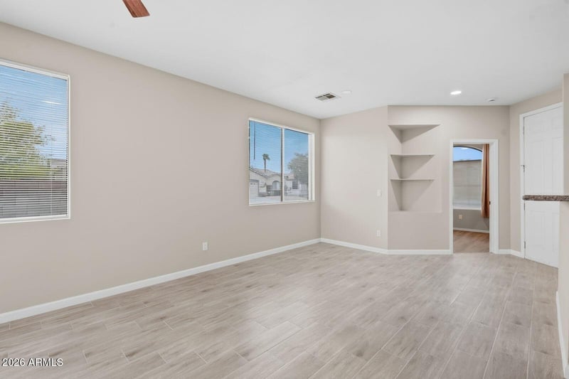 6537 S 15th Dr, Phoenix, AZ 85041