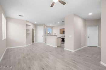 6537 S 15th Dr, Phoenix, AZ 85041