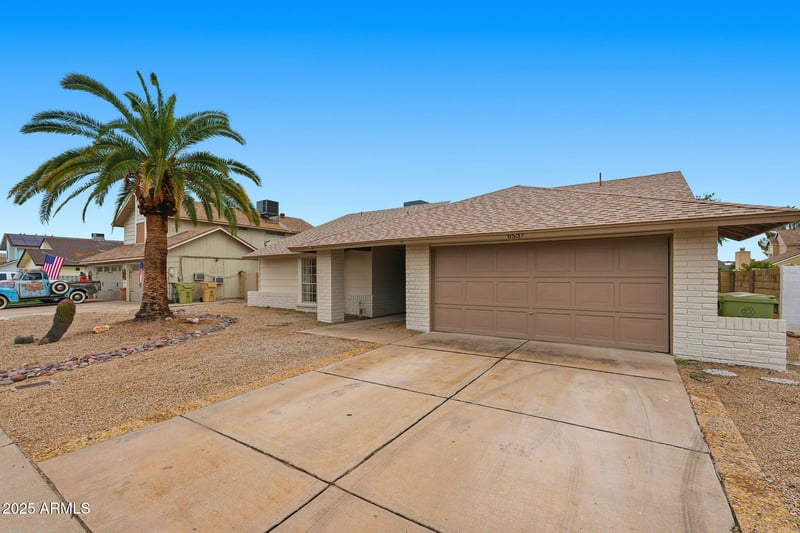 6537 Sierra St, Glendale, AZ 85304