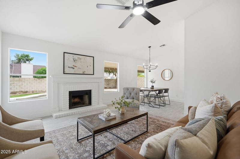 6537 Sierra St, Glendale, AZ 85304