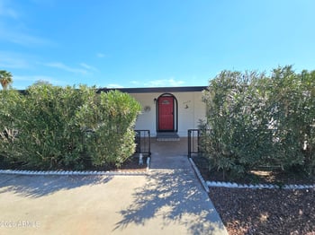 6538 Hatcher Rd, Glendale, AZ 85302