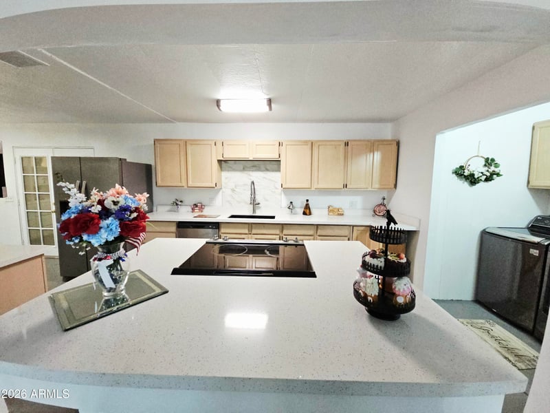 6538 Hatcher Rd, Glendale, AZ 85302