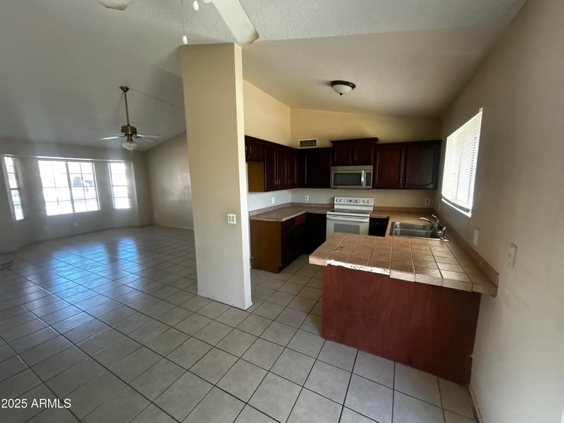 6539 Ingram St, Mesa, AZ 85205